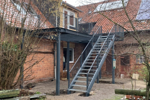 Balkon Treppe Handlauf Stahl pulverbeschichtet