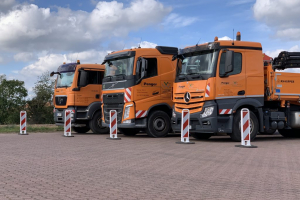 LKW Montage Wegweiser Penger VUW