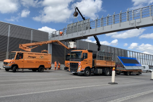 Montage Wegweiser Prismenwender